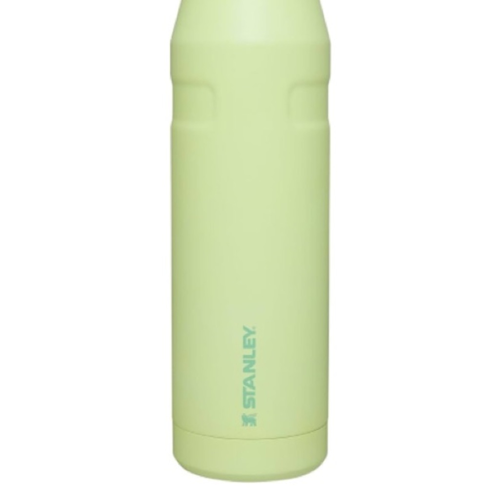 Stanley 24oz Stainless Steel IceFlow‎ Aerolight Water Bottle Cap and Carry, NWT - Picture 4 of 5